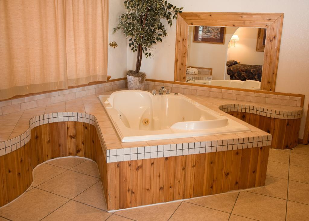 North Country Inn & Suites Mandan Ruang foto