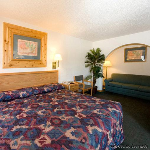 North Country Inn & Suites Mandan Ruang foto