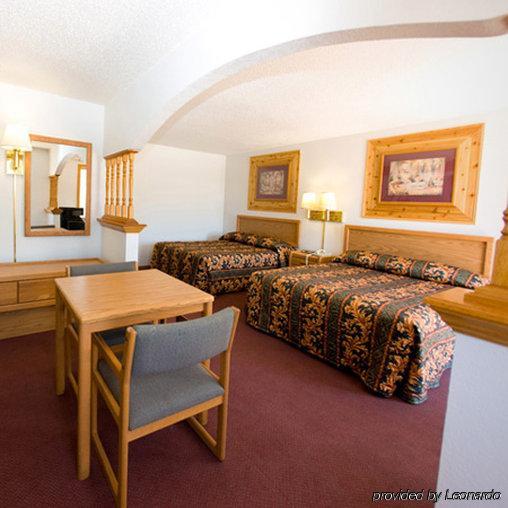 North Country Inn & Suites Mandan Ruang foto